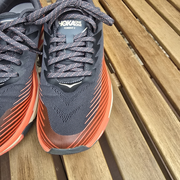 Hoka One One Trainers Torrens 2 Athletic Shoes in Dark Gray and Vibrant Red - Picture 6 of 6